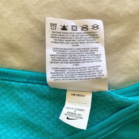 Women’s Nike Aqua Short Sleeve Dri Fit Shirt - Picture 10 of 11